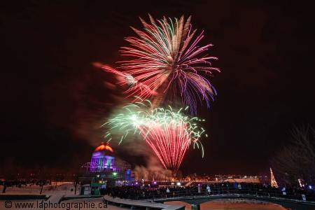 Photo de feu d'artifice pris dans le vieux port de Montr�al